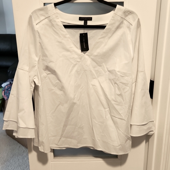 White cotton v neck with bell sleeves - Picture 1 of 6